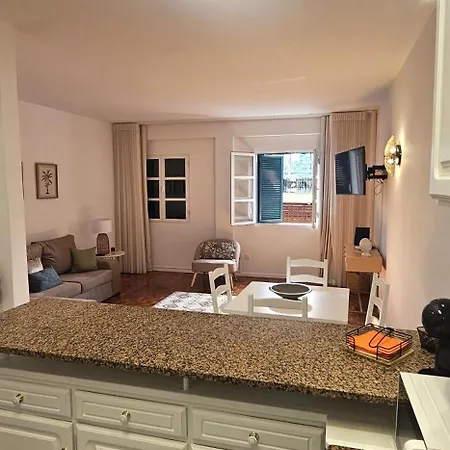 The Empress Atlantic Free Parking Apartment Funchal (Madeira)