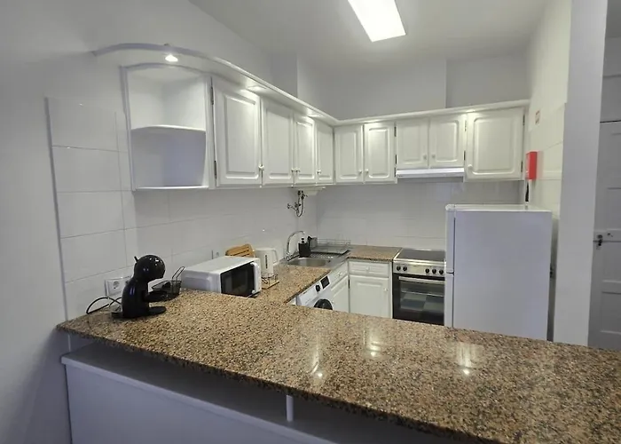 The Empress Atlantic Free Parking * Funchal (Madeira)