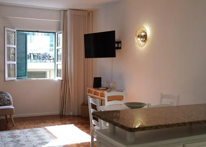 The Empress Atlantic Free Parking